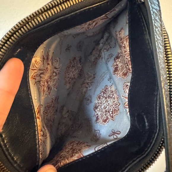 Women's Hobo Evella Geometric Emboss Black Leather - Picture 6 of 7